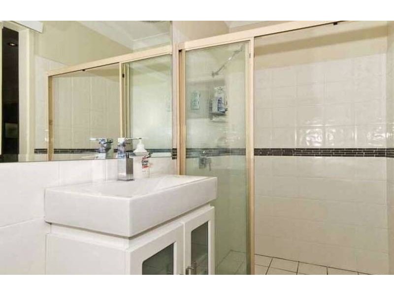 45 Darnel Street, Elanora QLD 4221