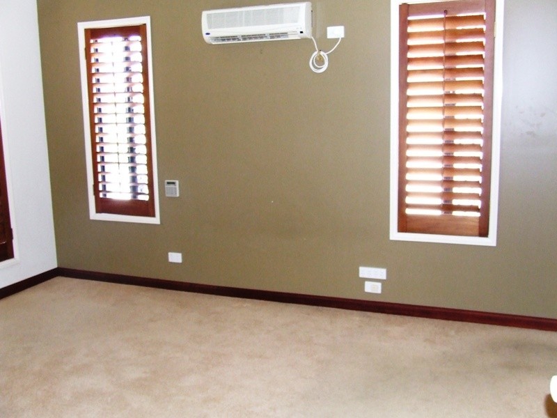 5 Lanai Drive, Burleigh Waters QLD 4220