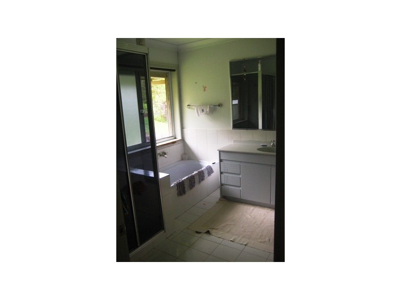 29 Walker Drive, Worongary QLD 4213