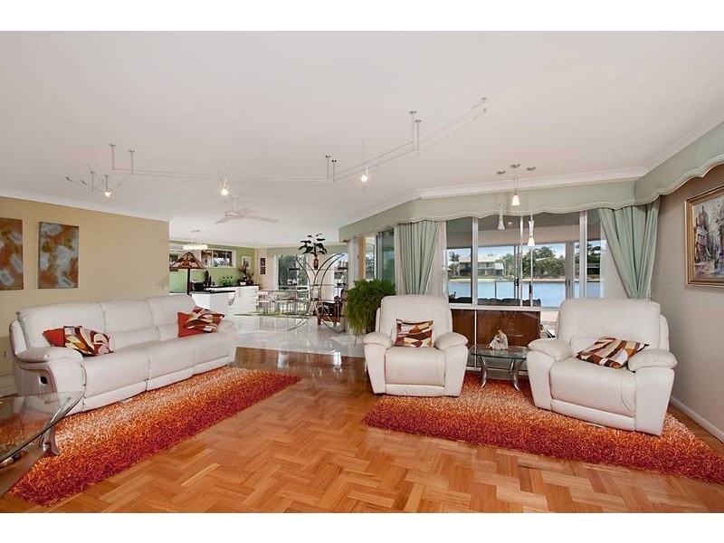 230 Mallawa Drive, Palm Beach QLD 4221