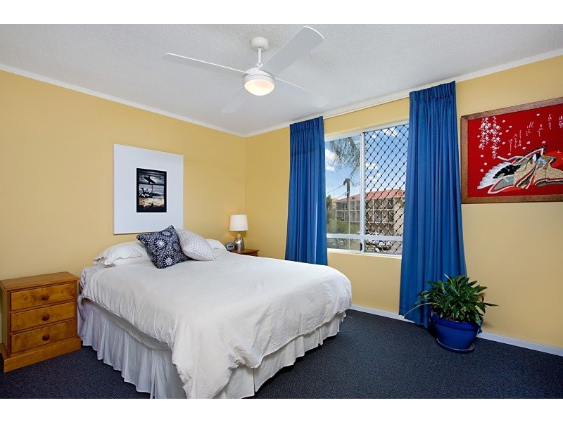 5/8 Nyrang Avenue, Palm Beach QLD 4221