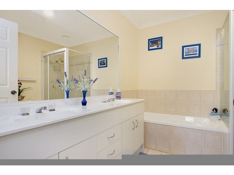 17/174 Galleon Way, Currumbin Waters QLD 4223