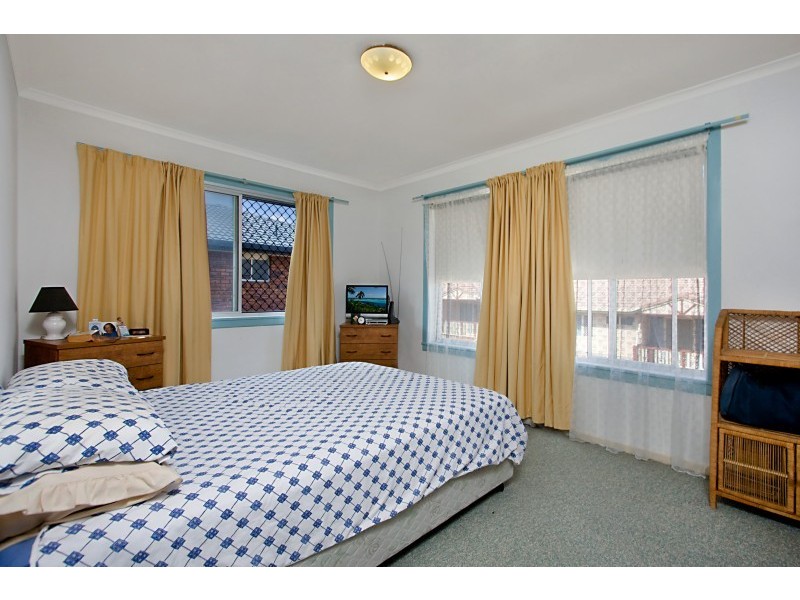 6/2 Twenty Sixth Avenue, Palm Beach QLD 4221