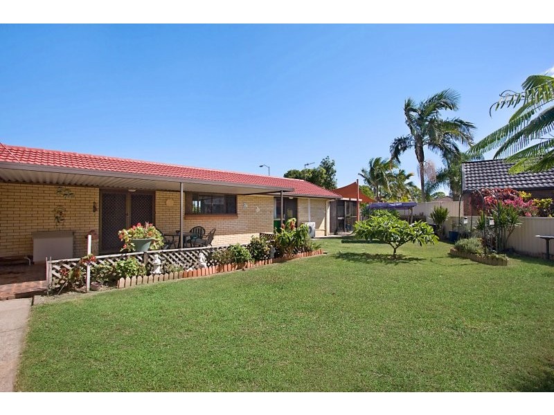 19 Kurrajong Court, Palm Beach QLD 4221