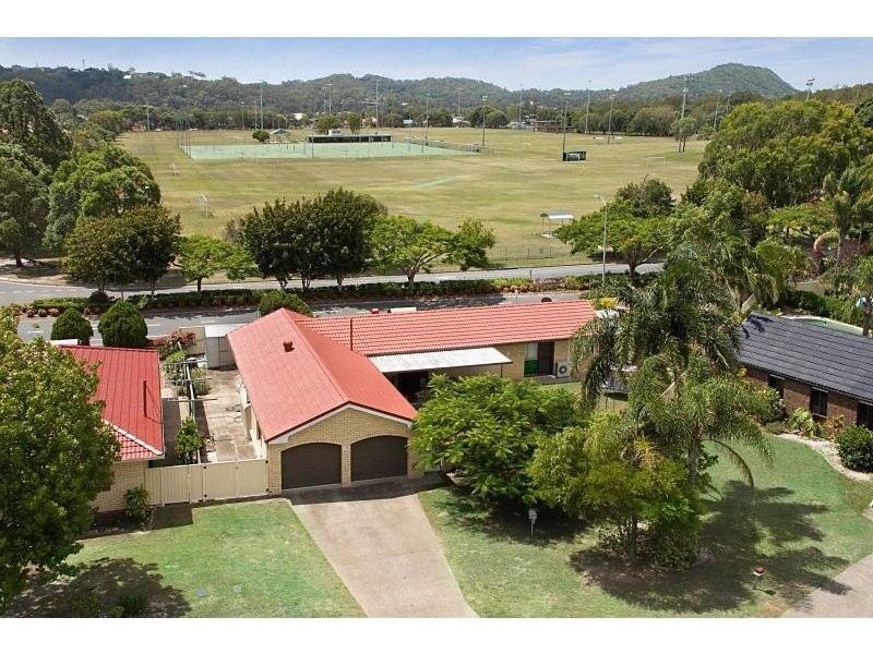19 Kurrajong Court, Palm Beach QLD 4221