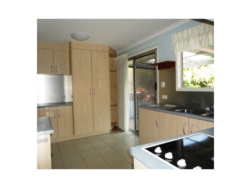 8 Yolanta Drive, Tugun QLD 4224