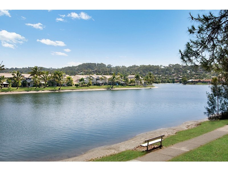 20/11 Araucaria Way, Elanora QLD 4221