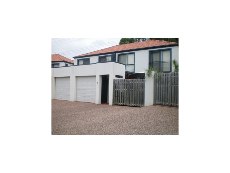 7/2 Karri Court, Burleigh Heads QLD 4220