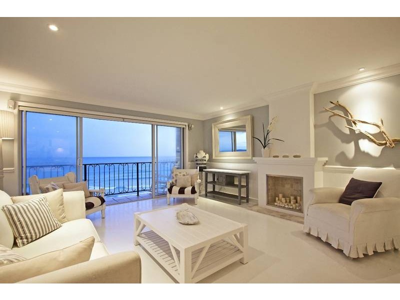 3/211 Jefferson Lane, Palm Beach QLD 4221