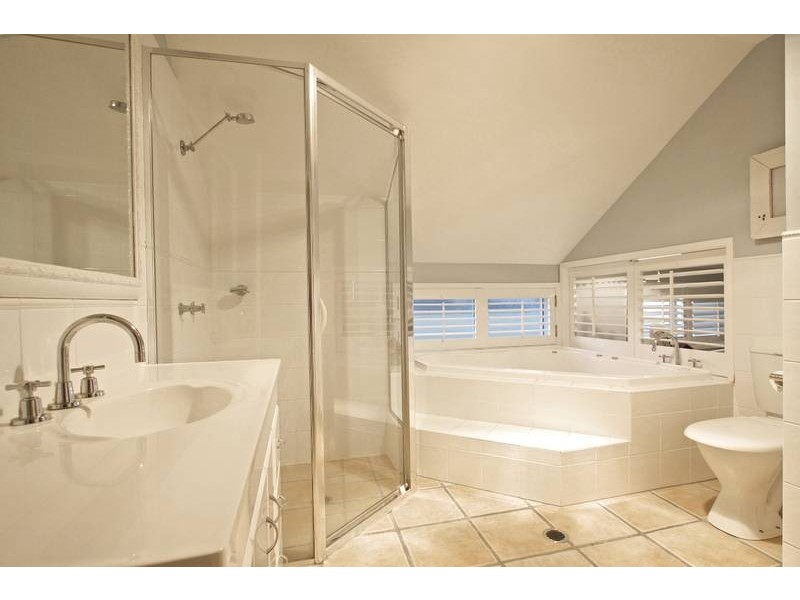 3/211 Jefferson Lane, Palm Beach QLD 4221