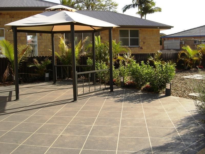 24 Joan Street, Burleigh Waters QLD 4220