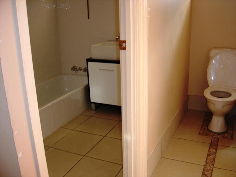 24 Joan Street, Burleigh Waters QLD 4220