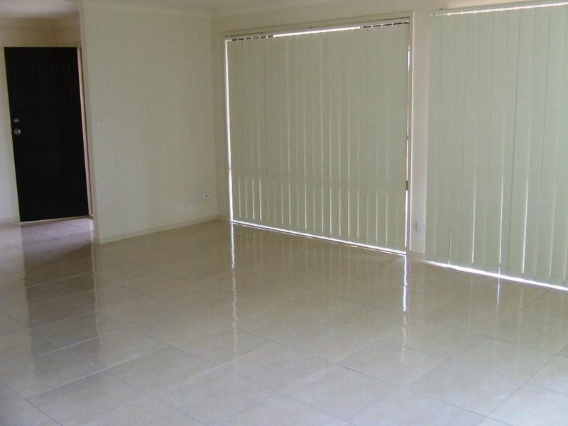 2 Myrtle Court, Palm Beach QLD 4221