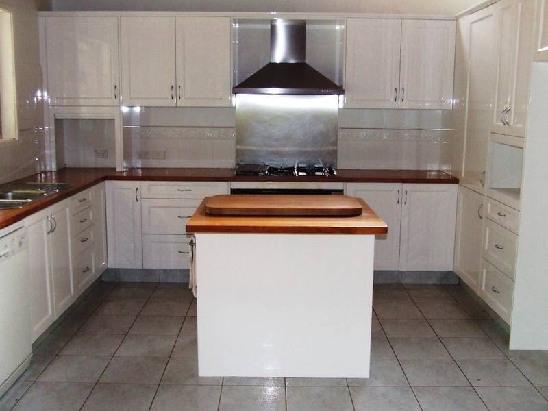 6 Coorabin Court, Tallebudgera QLD 4228