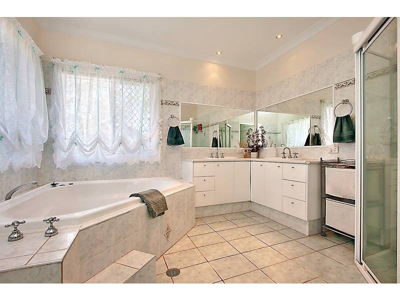 47 Skyline Terrace, Burleigh Heads QLD 4220