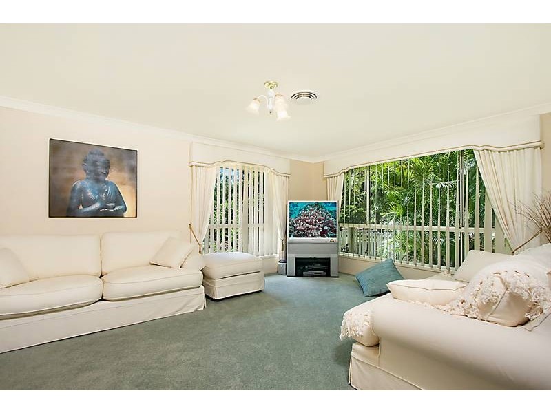 205 Dunlin Drive, Burleigh Waters QLD 4220
