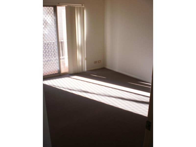 2/1260 Gold Coast Highway, Palm Beach QLD 4221