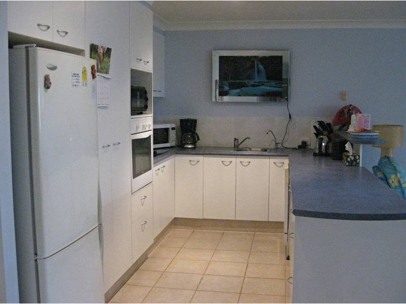 33/4 Itong Place, Currumbin Waters QLD 4223