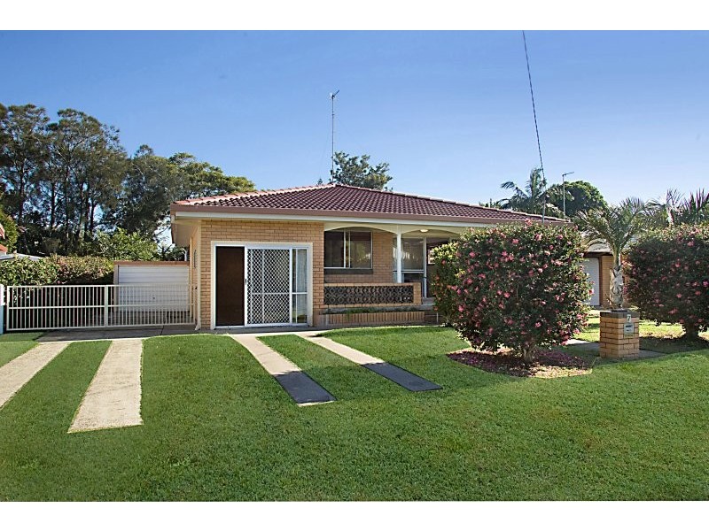 7 Celebes Avenue, Palm Beach QLD 4221