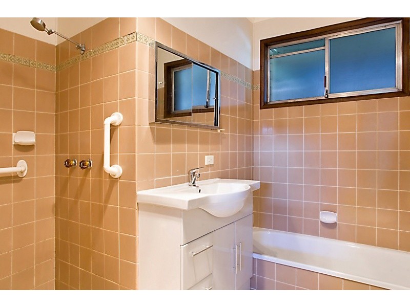 7 Celebes Avenue, Palm Beach QLD 4221