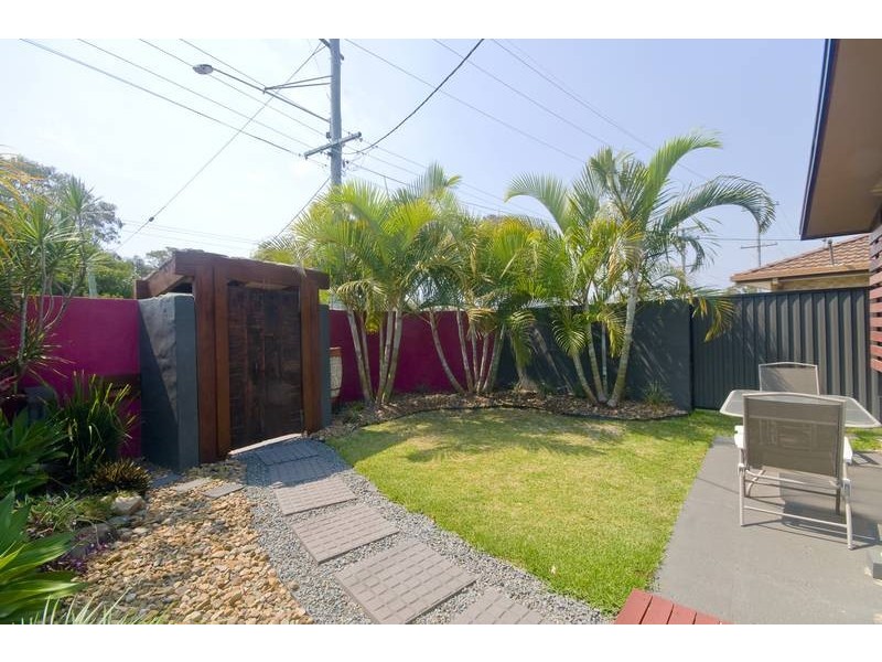 1 & 2/32 Sarawak Avenue, Palm Beach QLD 4221