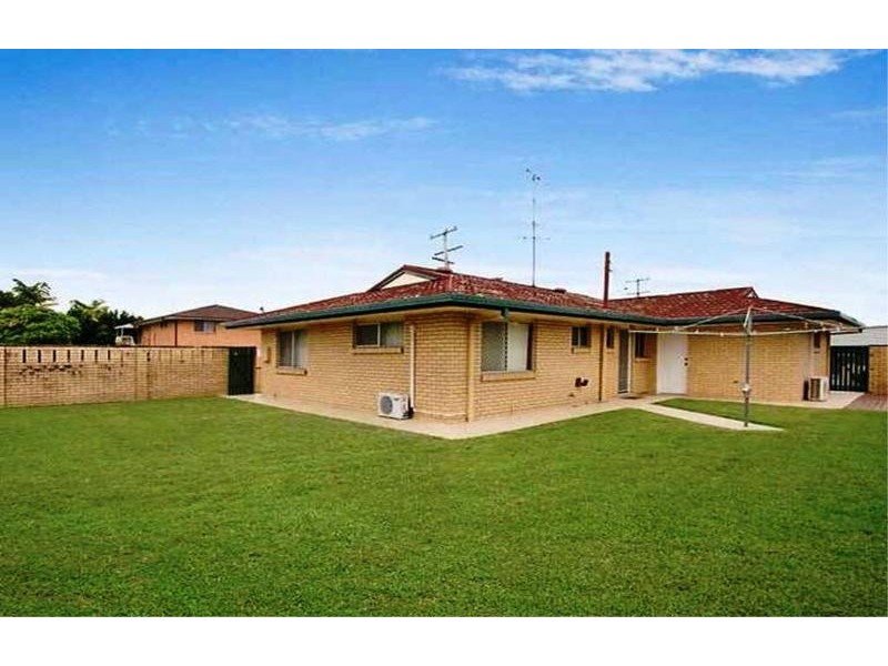 39 Seventh Avenue, Palm Beach QLD 4221