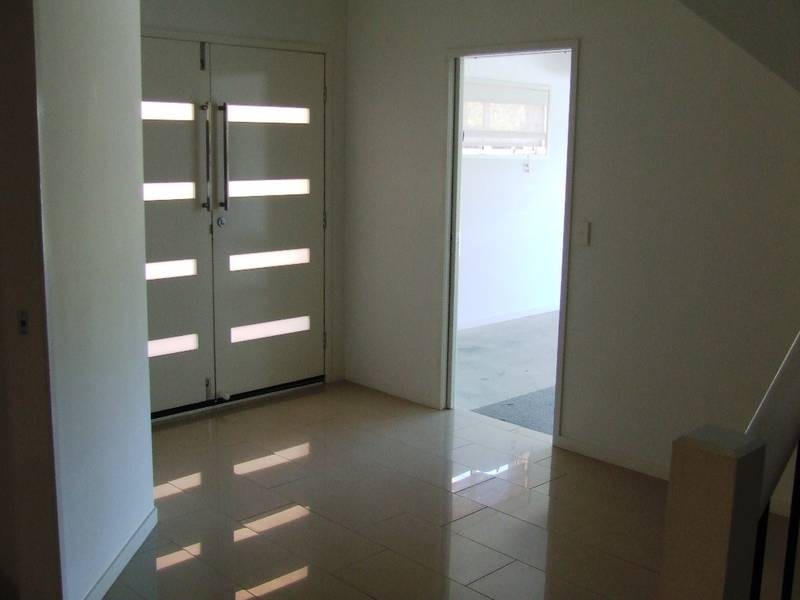 2/83 Tahiti Avenue, Palm Beach QLD 4221