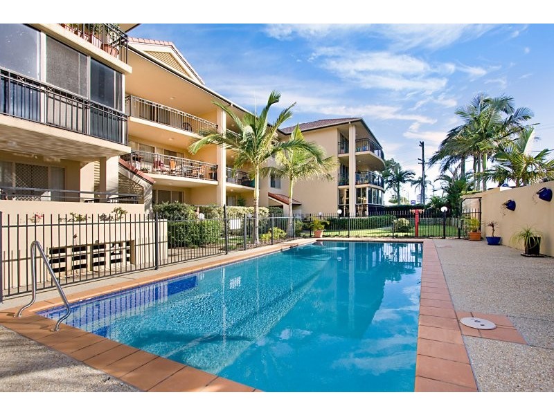 11/1040 Gold Coast Highway, Palm Beach QLD 4221