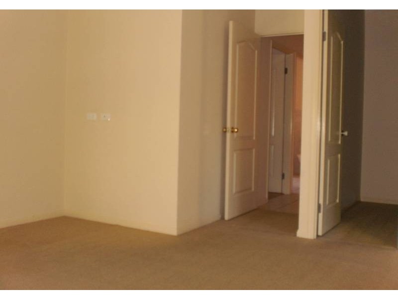 6 Lantau Crescent, Varsity Lakes QLD 4227