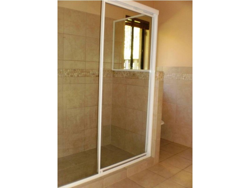 6 Lantau Crescent, Varsity Lakes QLD 4227