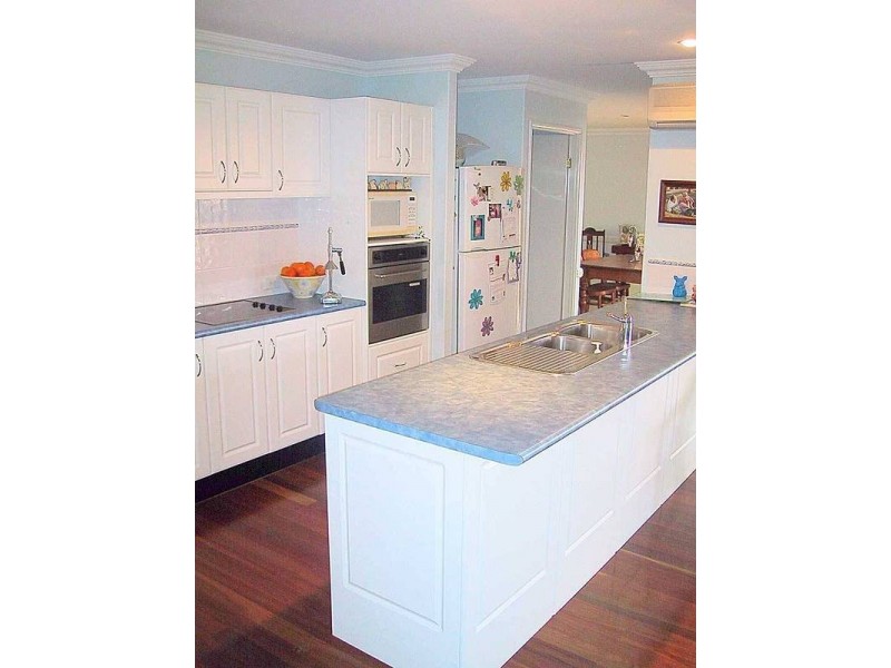 43 Northlakes Drive, Elanora QLD 4221