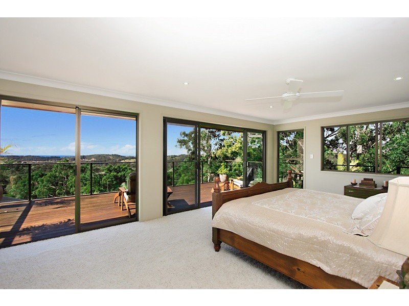 208 Tierney Drive, Currumbin Waters QLD 4223