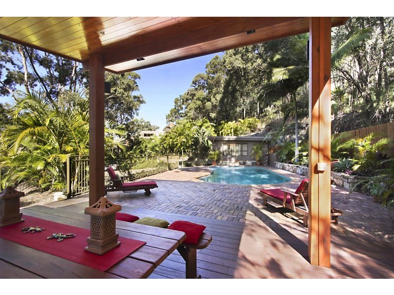 208 Tierney Drive, Currumbin Waters QLD 4223