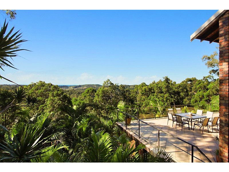 208 Tierney Drive, Currumbin Waters QLD 4223