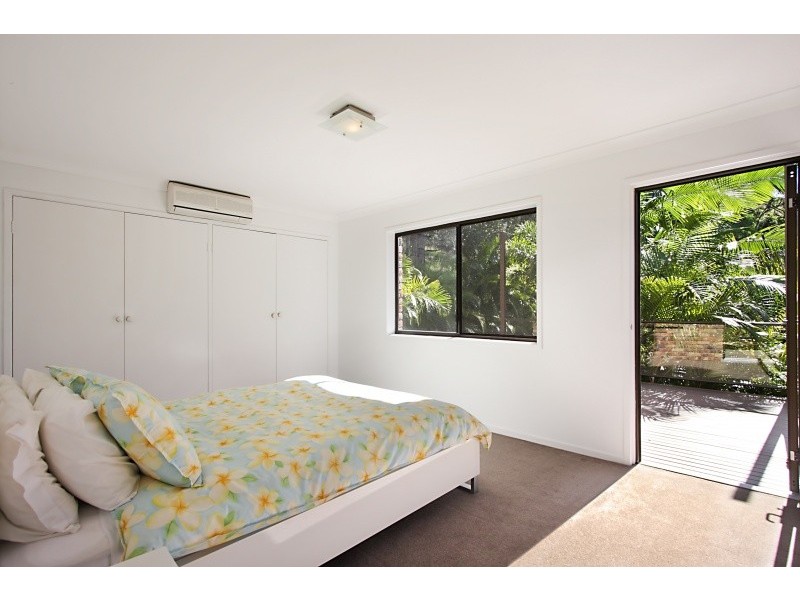 208 Tierney Drive, Currumbin Waters QLD 4223