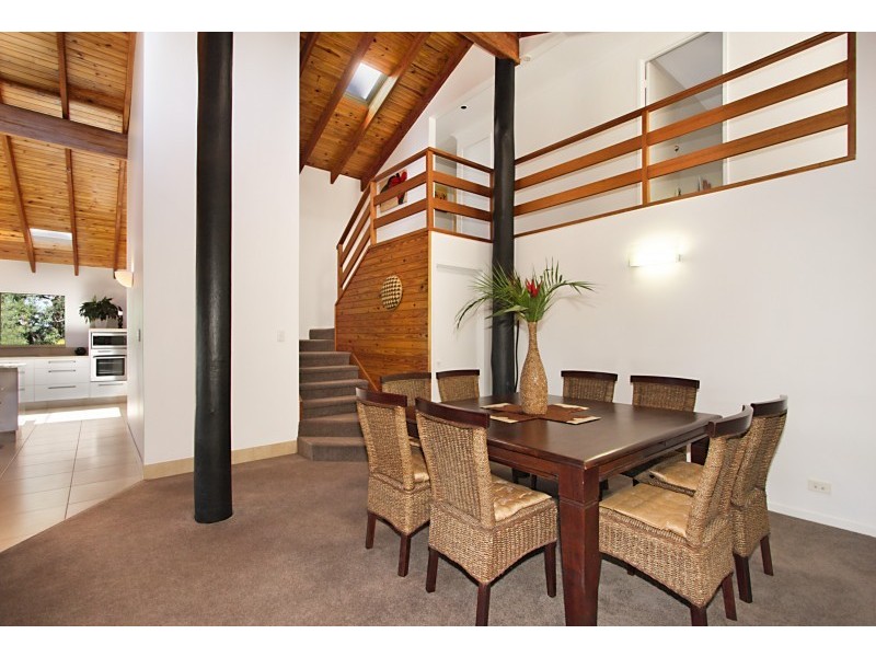 208 Tierney Drive, Currumbin Waters QLD 4223
