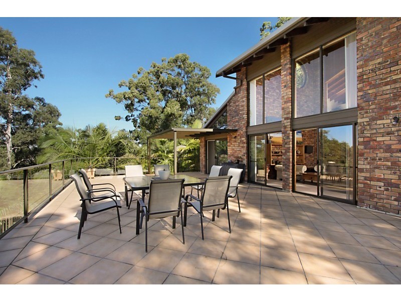 208 Tierney Drive, Currumbin Waters QLD 4223