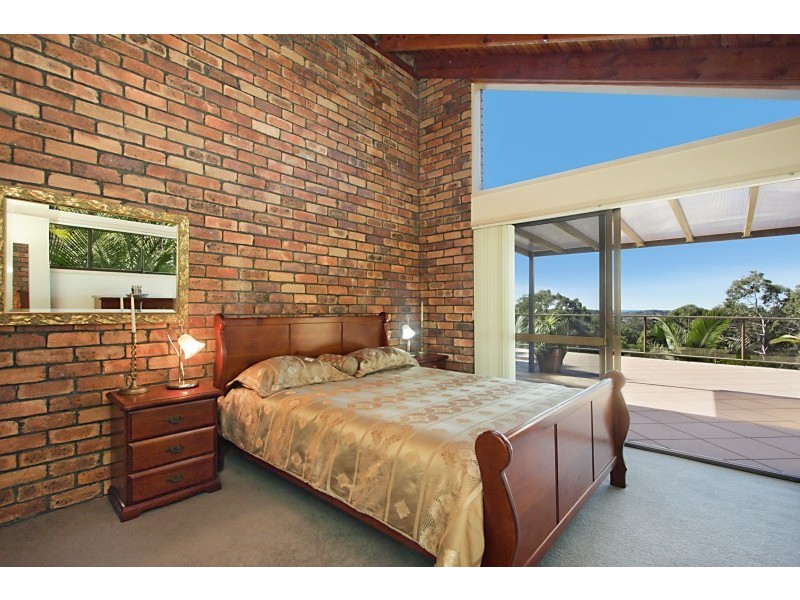 208 Tierney Drive, Currumbin Waters QLD 4223