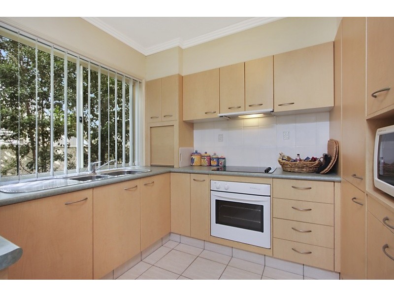 4/32 East Streeet, Burleigh Heads QLD 4220