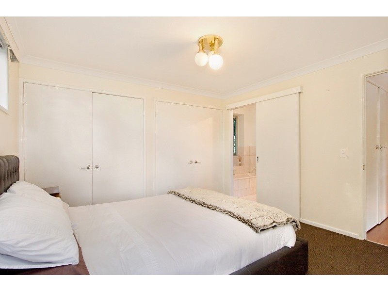 20 Fatsia Court, Elanora QLD 4221