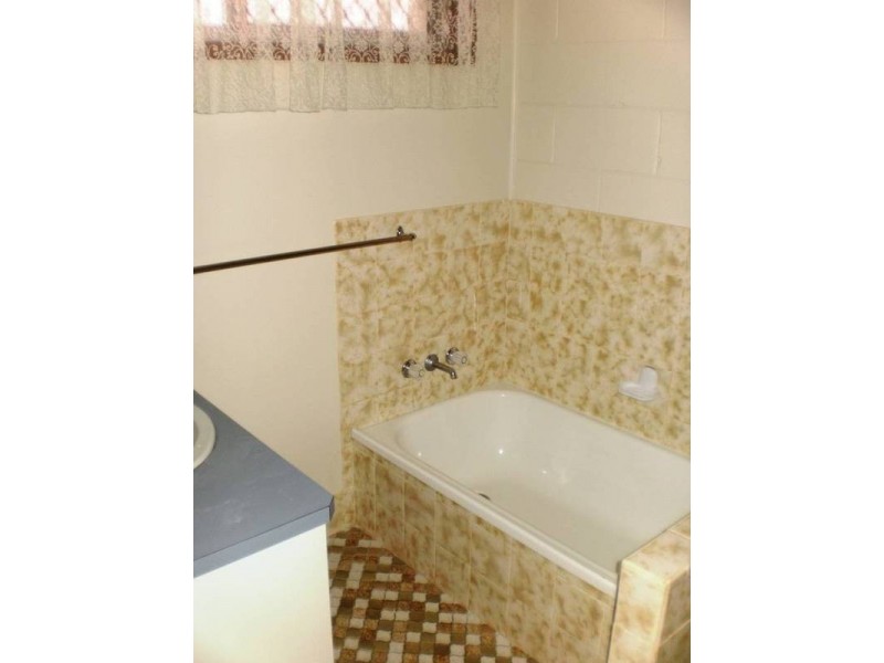 1/5 Culgoa Street, Palm Beach QLD 4221