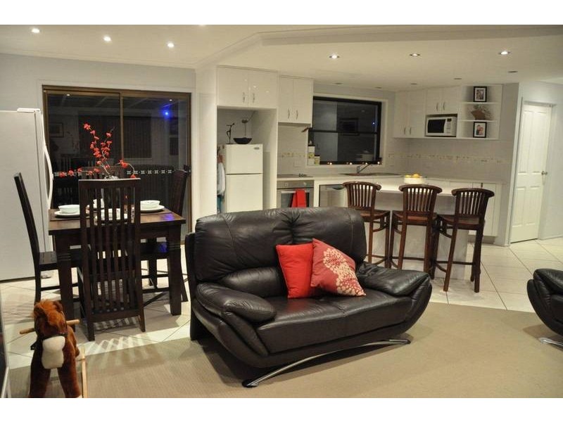 18 Ware Drive, Currumbin Waters QLD 4223