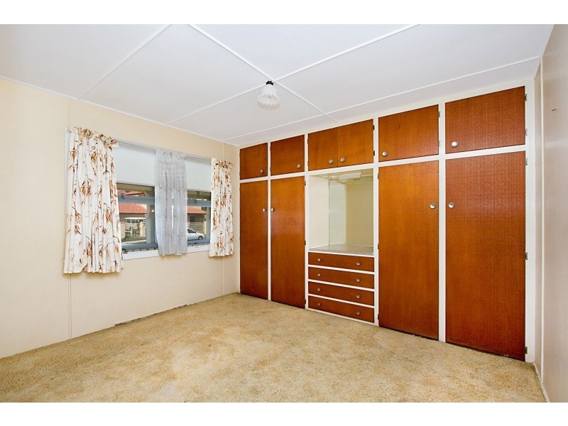 51 Fourth Avenue, Palm Beach QLD 4221