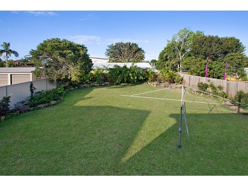 17 Allawah Avenue, Palm Beach QLD 4221