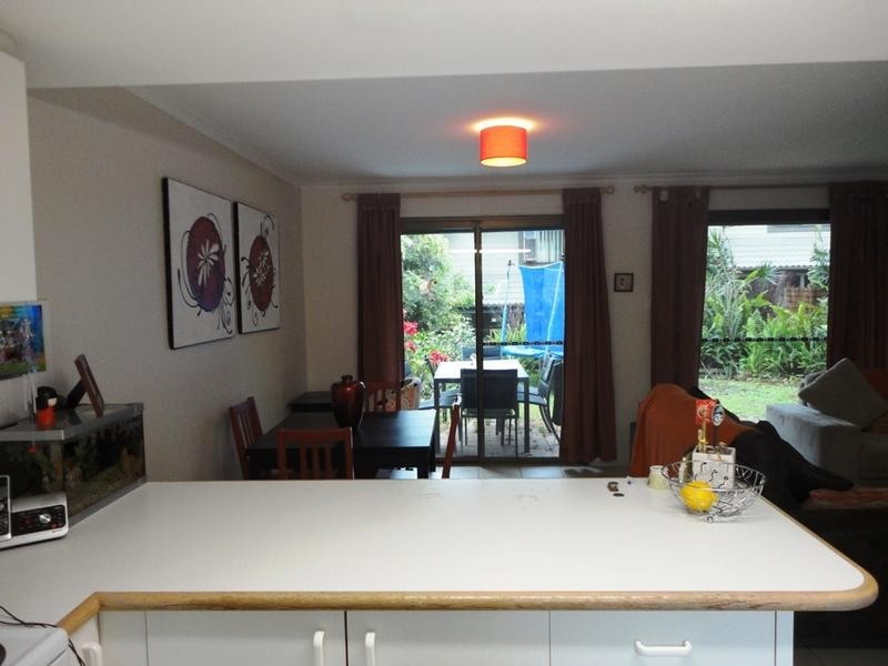 2/67 Mitchell Avenue, Currumbin QLD 4223