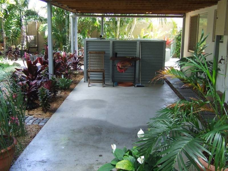 4 Denawen Street, Palm Beach QLD 4221