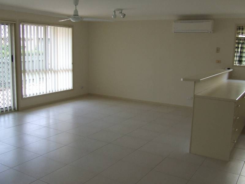 2/4 Itong Place, Currumbin Waters QLD 4223