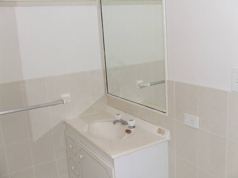 2/4 Itong Place, Currumbin Waters QLD 4223