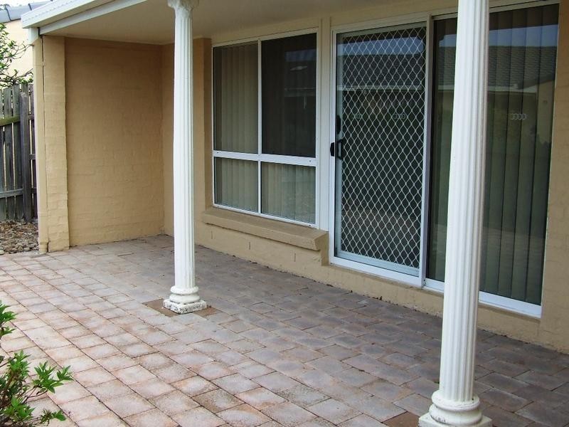 2/4 Itong Place, Currumbin Waters QLD 4223