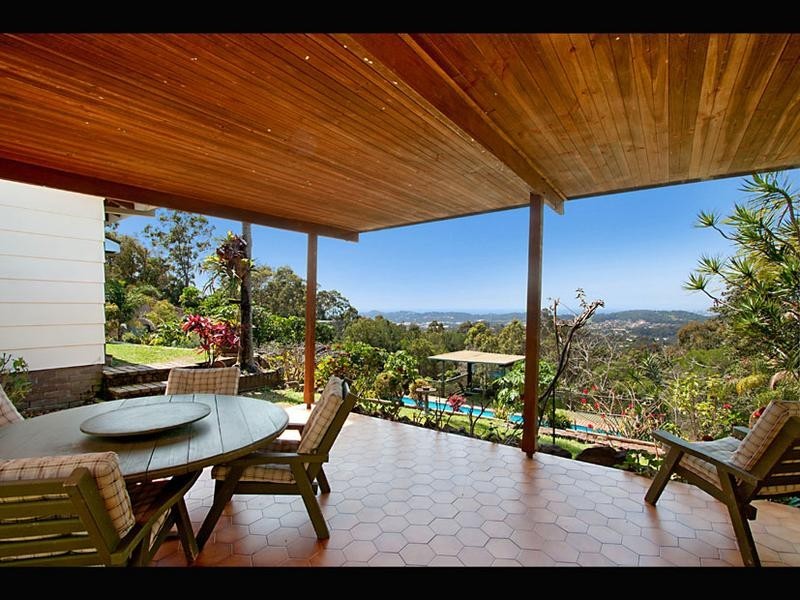 210 Simpsons Road, Currumbin Waters QLD 4223